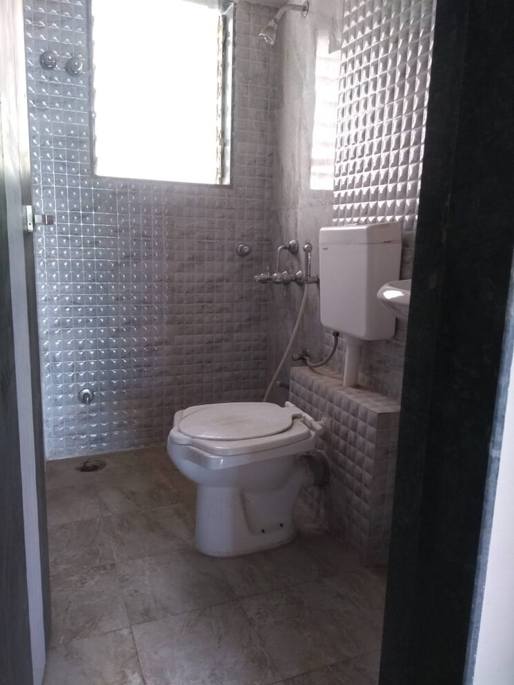 Bathroom, mohan-highlands 2 Bedroom 1045 Sq.Ft. Apartment In Badlapur East Thane 7899318