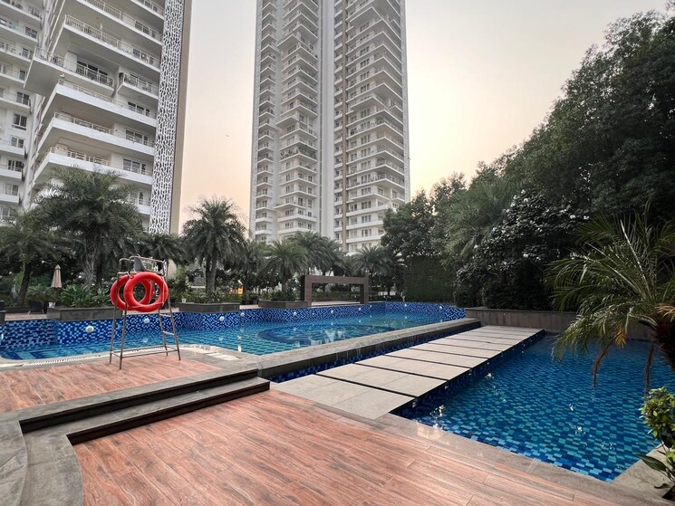 Master Bedroom, puri-emerald-bay 3.5 Bedroom 2450 Sq.Ft. Apartment In Sector 104 Gurgaon 7899329
