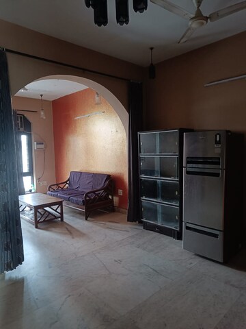Living Room in 3 BHK Builder Floor at Sector 23 – for Rent