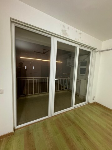 Room in 3 BHK Apartment at Emaar Gurgaon Greens, Sector 102 – for Rent