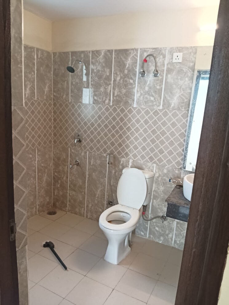 Master Bedroom, paras-dews 3 Bedroom 1760 Sq.Ft. Apartment In Sector 106 Gurgaon 7899397