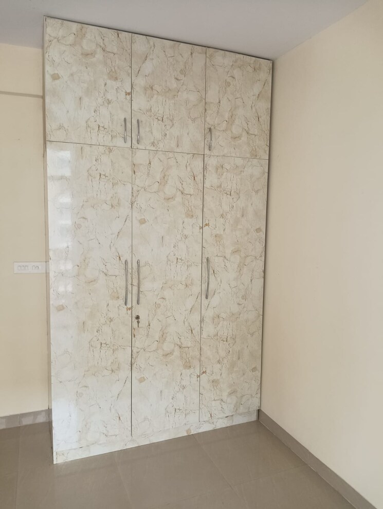 Room, paras-dews 3 Bedroom 1760 Sq.Ft. Apartment In Sector 106 Gurgaon 7899397