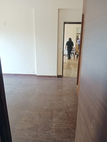 Room in 3 BHK Apartment at Paras Dews, Sector 106 – for Sale
