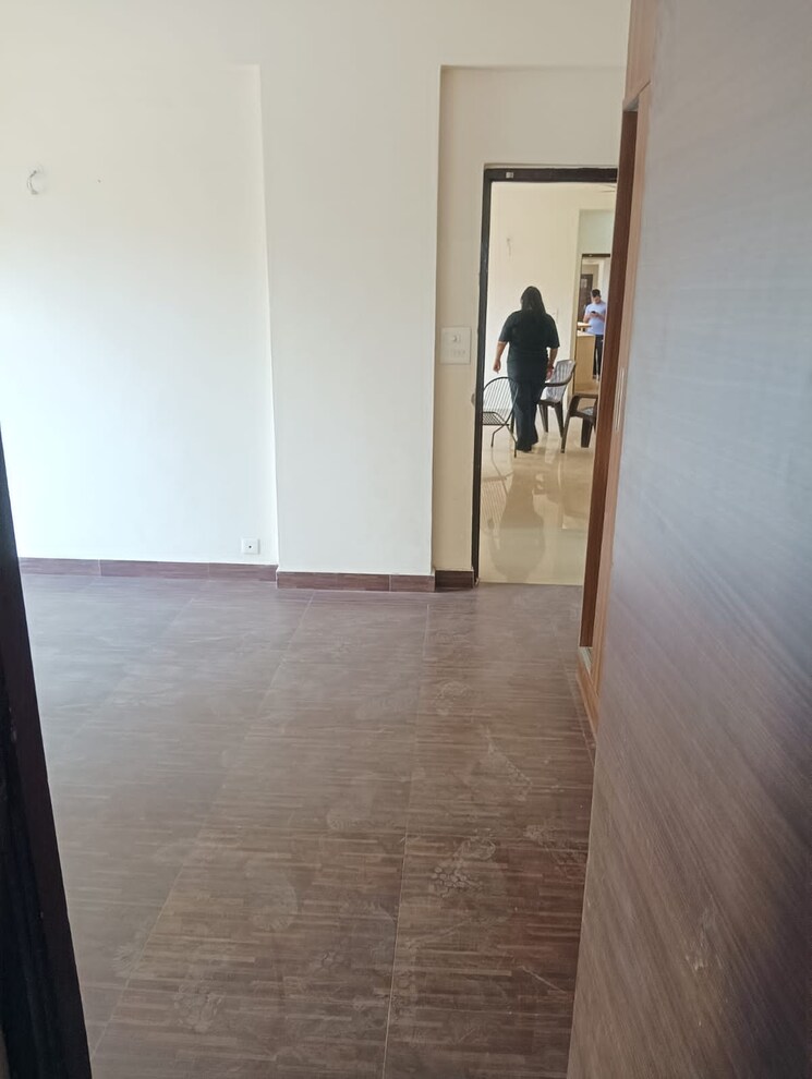 Room, paras-dews 3 Bedroom 1760 Sq.Ft. Apartment In Sector 106 Gurgaon 7899397