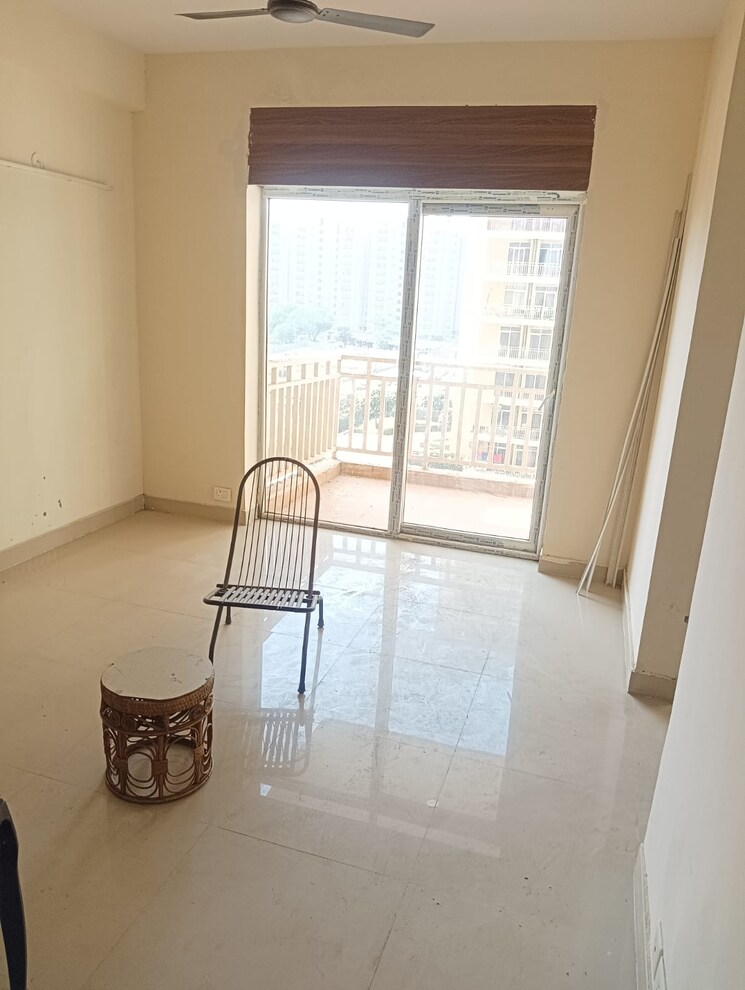 Room, paras-dews 3 Bedroom 1760 Sq.Ft. Apartment In Sector 106 Gurgaon 7899397