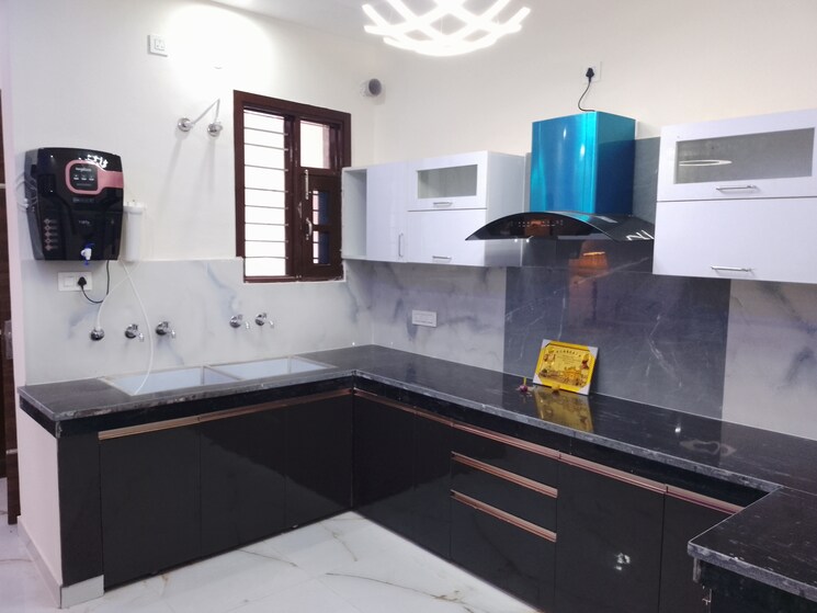 Kitchen, kharar 3 Bedroom 150 Sq.Yd. Apartment In Kharar Mohali 7899427