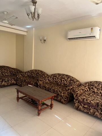 Living Room in 4 BHK Apartment at Mona Greens, Vip Road – for Rent