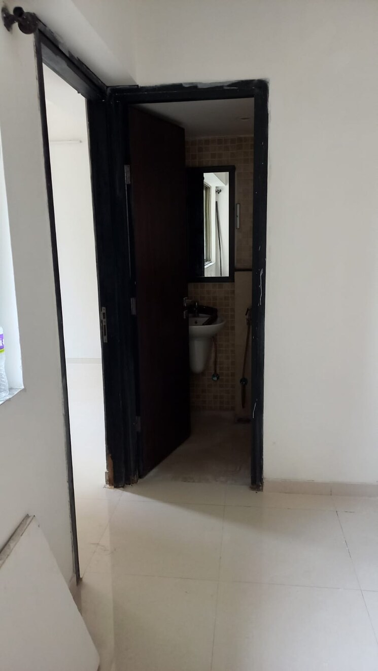 Room, lodha-splendora 1 Bedroom 460 Sq.Ft. Apartment In Ghodbunder Road Thane 7899441