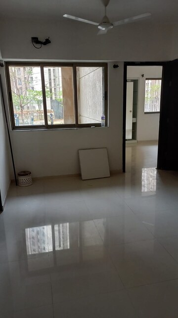 Room in 1 BHK Apartment at Lodha Splendora, Ghodbunder Road – for Rent