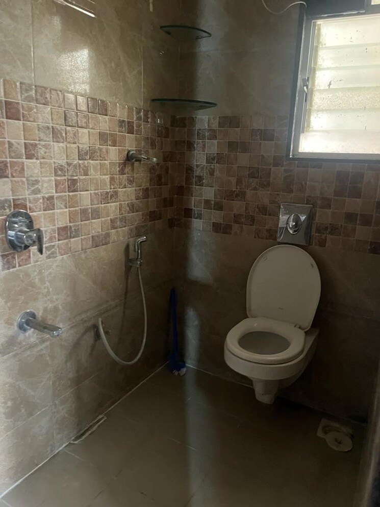 Bathroom, sahil-apartment-anudh 2 Bedroom 1000 Sq.Ft. Apartment In Aundh Pune 7899453