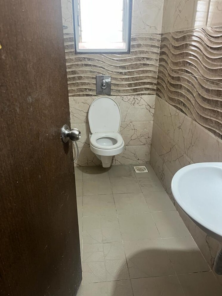 Bathroom, sahil-apartment-anudh 2 Bedroom 1000 Sq.Ft. Apartment In Aundh Pune 7899453