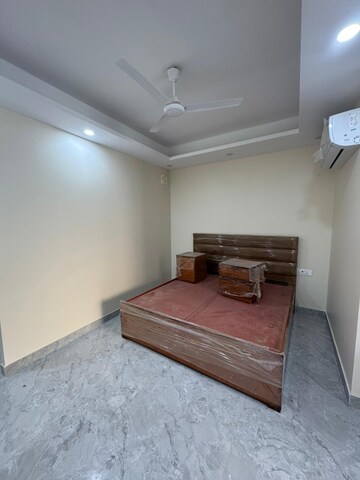 Bedroom in 1 BHK Builder Floor at Sector 27 – for Rent