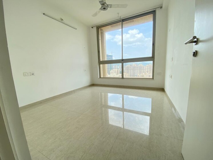 Room, hiranandani-rodas-enclave-rosemount 3 Bedroom 1950 Sq.Ft. Apartment In Ghodbunder Road Thane 7899516