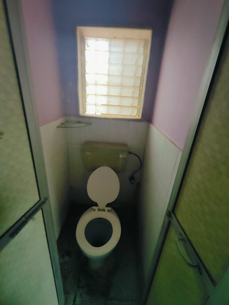 Bathroom, happy-valley 1 Bedroom 750 Sq.Ft. Apartment In Manpada Thane 7899598