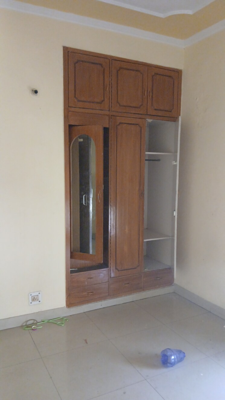 Master Bedroom, srijan-apartments 2.5 Bedroom 1250 Sq.Ft. Apartment In Sector 62 Noida 7899620