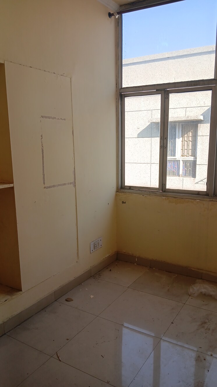 Kitchen, srijan-apartments 2.5 Bedroom 1250 Sq.Ft. Apartment In Sector 62 Noida 7899620