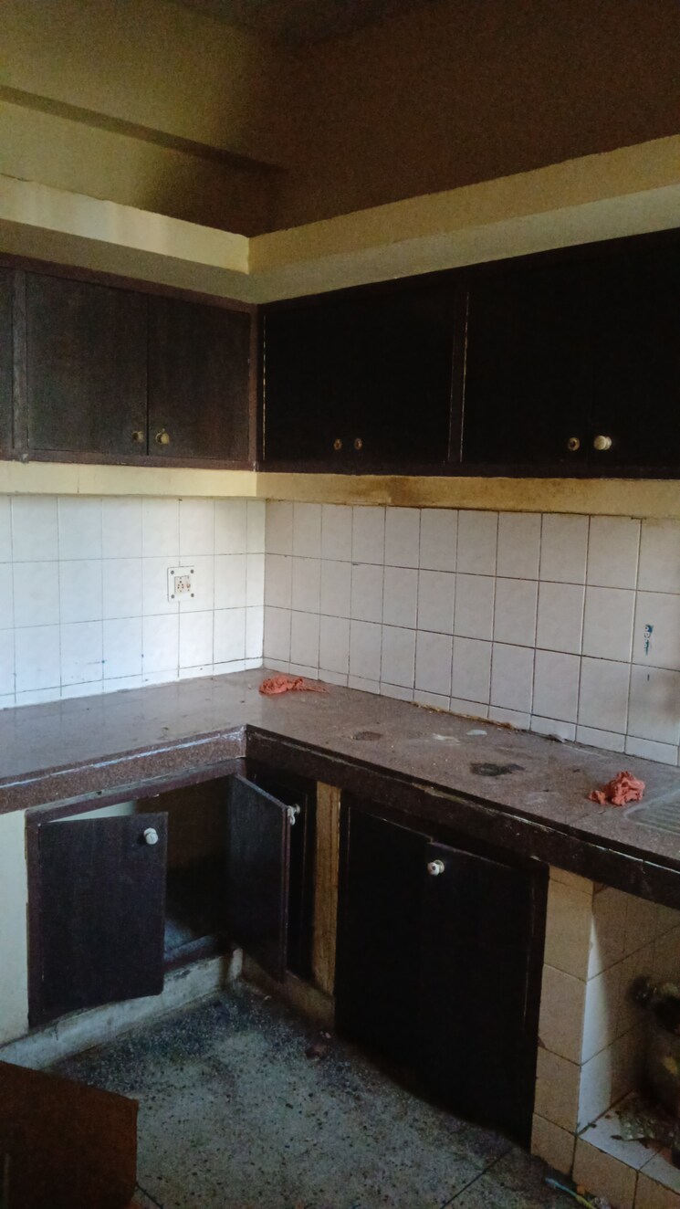 Bathroom, srijan-apartments 2.5 Bedroom 1250 Sq.Ft. Apartment In Sector 62 Noida 7899620