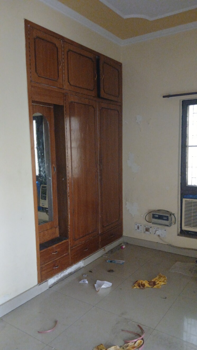 undefined, srijan-apartments 2.5 Bedroom 1250 Sq.Ft. Apartment In Sector 62 Noida 7899620