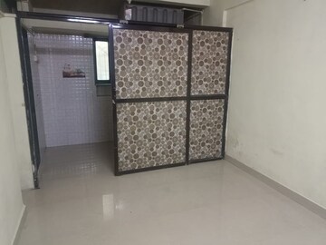 Room in 1 RK Apartment at Thane West – for Rent