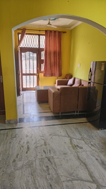 Master Bedroom in 1 BHK Builder Floor at Palam Vihar Residents Association, Palam Vihar – for Rent