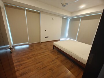 Room in 3 BHK Apartment at Mahindra Luminare, Sector 59 – for Sale