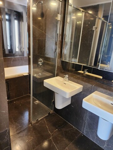 Bathroom in 4 BHK Apartment at Lodha The Park, Worli – for Rent