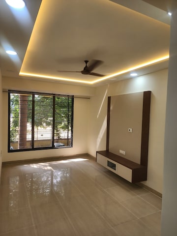 Master Bedroom in 1 BHK Apartment at Trishul Garden, Chembur – for Rent