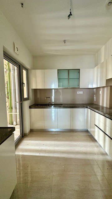 2 BHK Apartment For Rent in Piramal Aranya Arav, Byculla