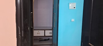 Furnished Amenities in 3 BHK Apartment at Sector 55 – for Rent