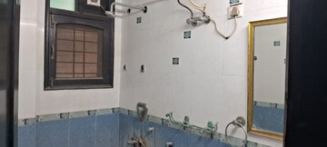 Attached Bathroom in 3 BHK Apartment at Sector 55 – for Rent