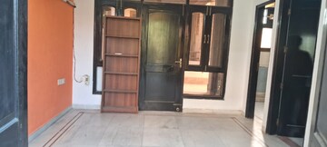 Living Room in 3 BHK Apartment at Sector 55 – for Rent