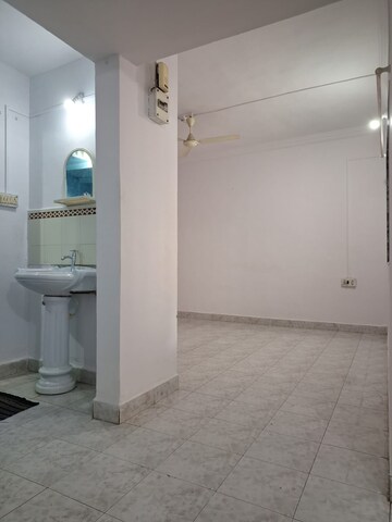 Room in 1 BHK Apartment at Rakshak Nagar Gold, Kharadi – for Rent