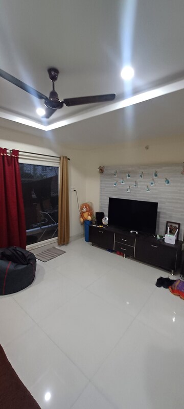 Furnished Amenities in 3 BHK Apartment at Kondapur – for Sale