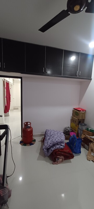 Furnished Amenities in 3 BHK Apartment at Kondapur – for Sale