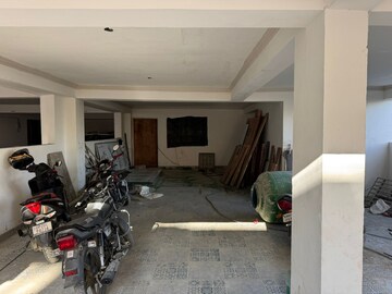 Parking in 3 BHK Builder Floor at Sahastradhara Road – for Sale
