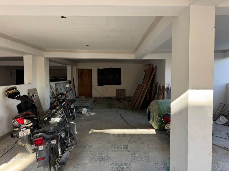  Parking, sahastradhara road 3 Bedroom 1600 Sq.Ft. Builder Floor In Sahastradhara Road Dehradun 7900056