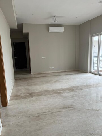 Room in 2 BHK Apartment at Umang Winter Hills, Sector 77 – for Sale