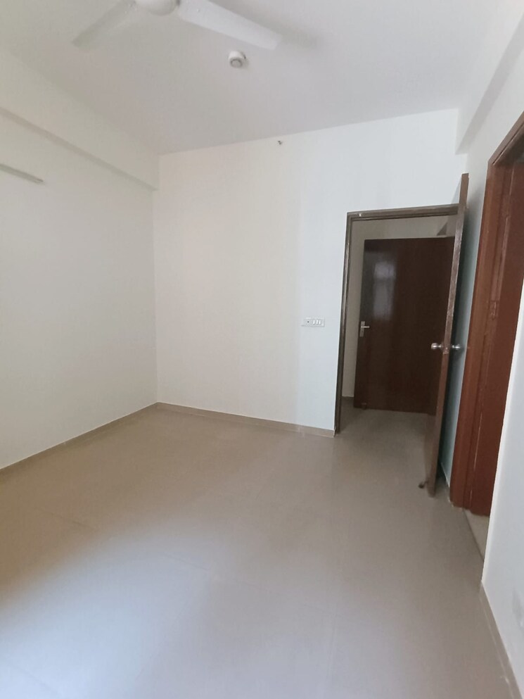 Room, mahagun-mywoods 3 Bedroom 1370 Sq.Ft. Apartment In Sector 16c Greater Noida Greater Noida 7900102