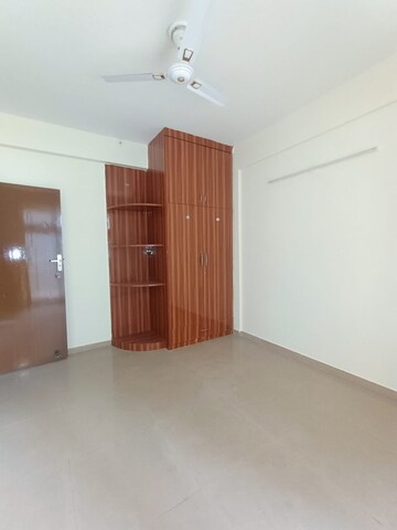 Room in 3 BHK Apartment at Mahagun Mywoods, Sector 16c Greater Noida – for Sale