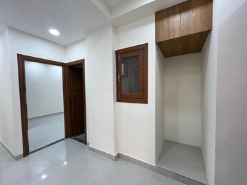 Room in 3 BHK Builder Floor at Sector 49 – for Sale