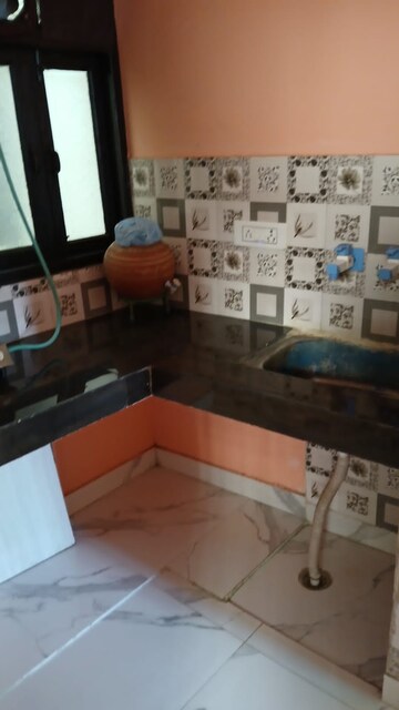 Kitchen in 1 RK Builder Floor at Mayur Vihar Phase 1 – for Rent