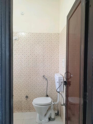 Bathroom in 3 BHK Apartment at Sector 57 – for Rent
