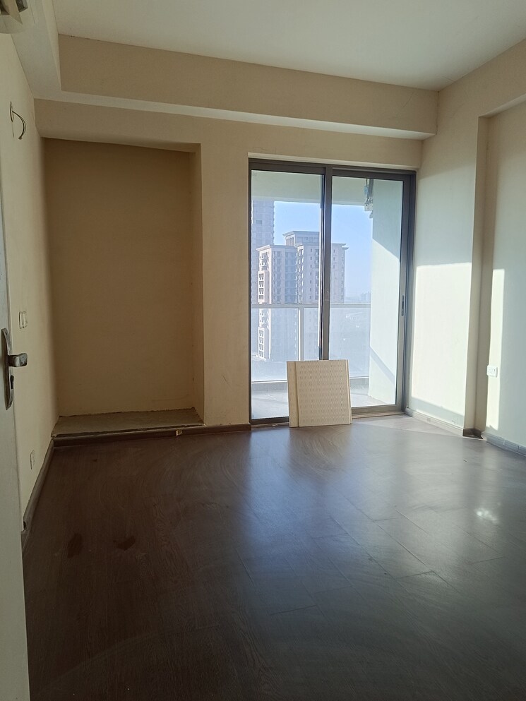 Room, paras-dews 4 Bedroom 2355 Sq.Ft. Apartment In Sector 106 Gurgaon 7900296