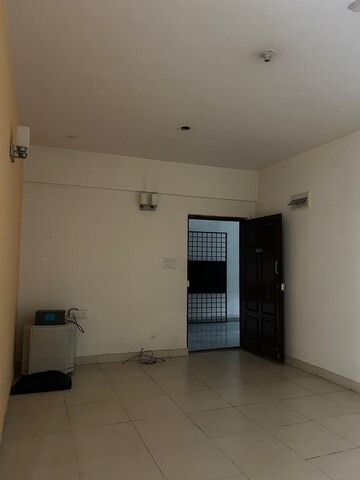Room in 2 BHK Builder Floor at Team Templetree Apartments, Halasuru – for Sale