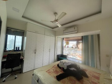 Living Room in 2 BHK Apartment at Seawoods – for Rent