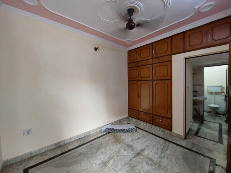 Room, burari 2 Bedroom 75 Sq.Yd. Builder Floor In Burari Delhi 7900295