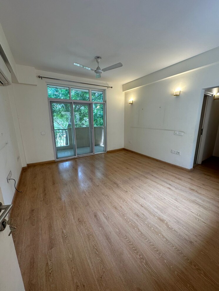 Room, emaar-mgf-emerald-hills 4 Bedroom 500 Sq.Yd. Apartment In Sector 65 Gurgaon 7900337