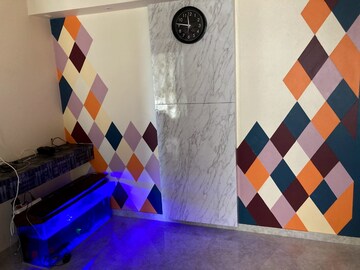 Room in 2 BHK Apartment at Lodha Amara, Kolshet Road – for Rent