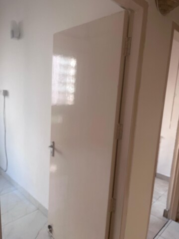 Master Bedroom in 2 BHK Apartment at DLF The Princeton Estate, Dlf Phase V – for Rent