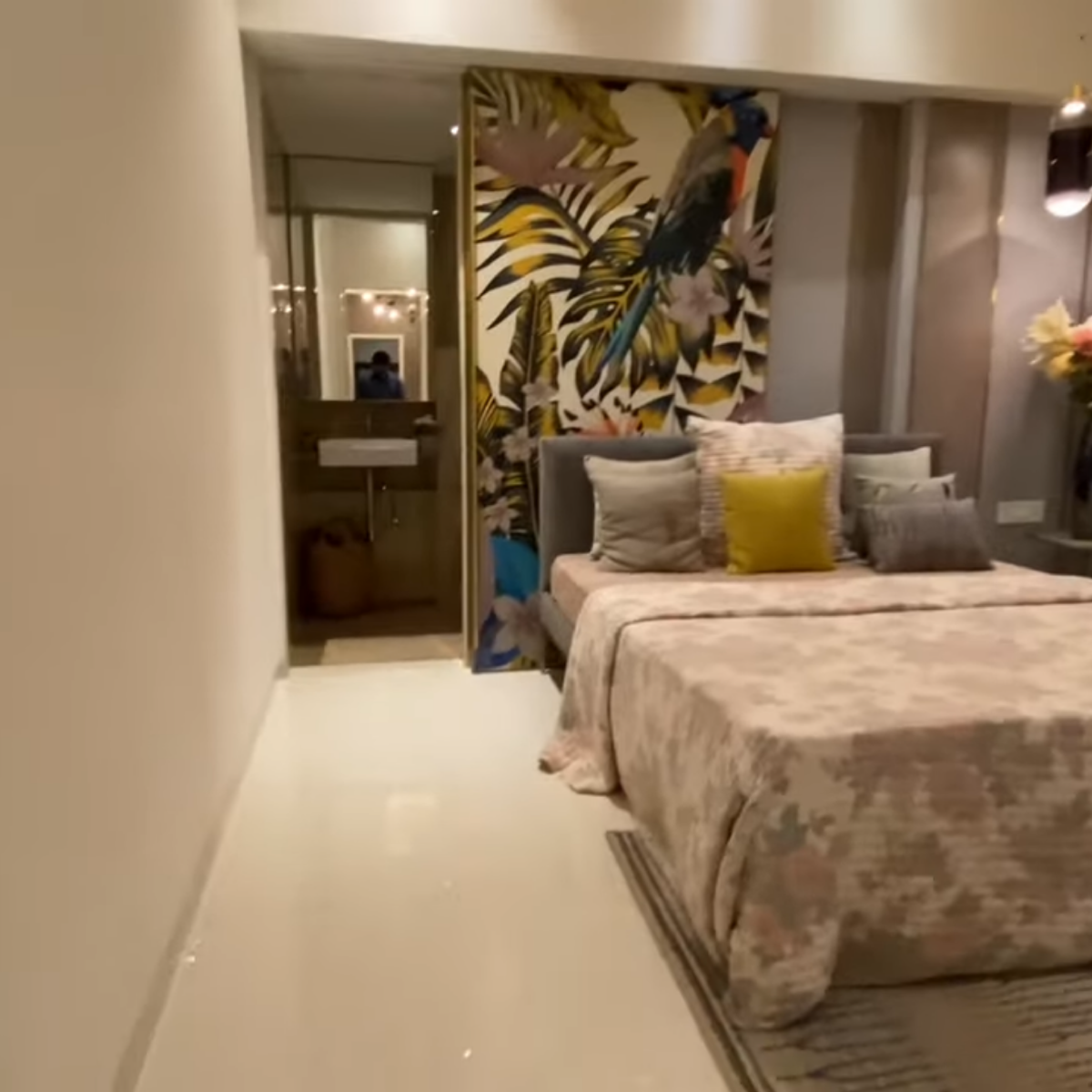 2 BHK Apartment For Sale in Lodha Amara